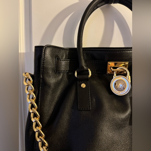 Michael Kors Hamilton Large NS Tote Black Leather - Picture 7 of 12